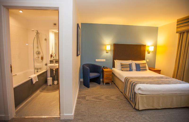 Stirling Court Hotel - Oda
