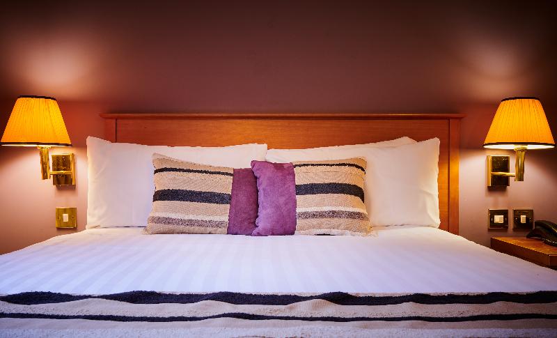 Stirling Court Hotel - Oda