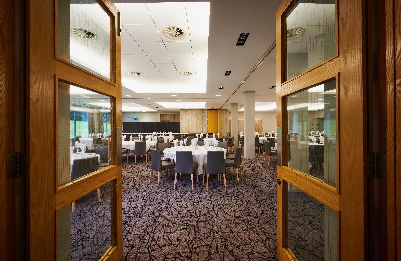 Stirling Court Hotel - Restoran