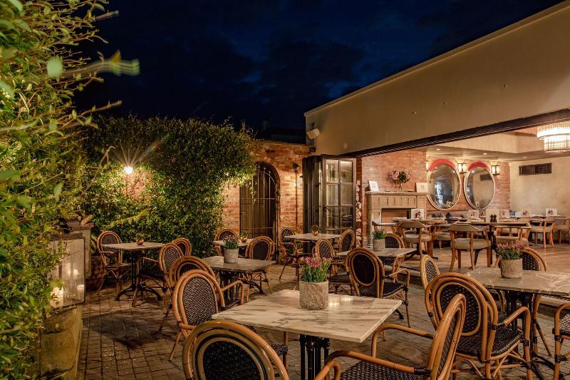 No 38 The Park - Teras