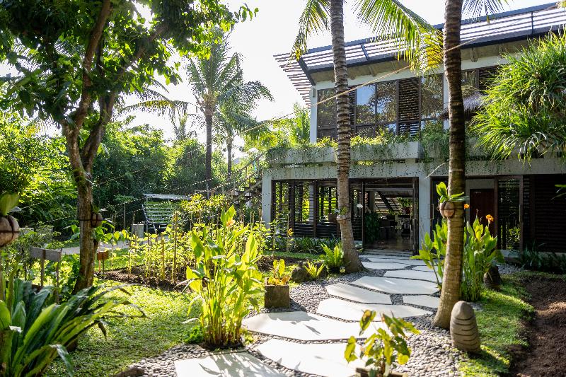 Hotel Komune and Beach Club Bali - Lobi