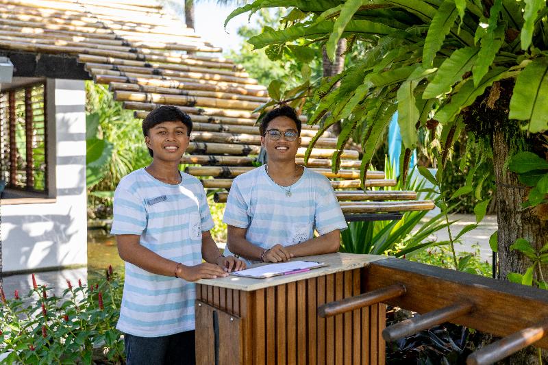 Hotel Komune and Beach Club Bali - Lobi