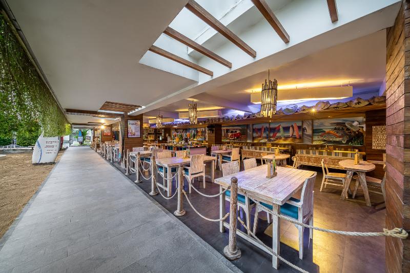 Bliss Surfer Hotel Legian - Restoran