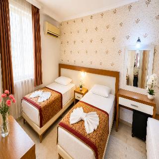 Kleopatra Aytur Apart fotoÄŸrafÄ±