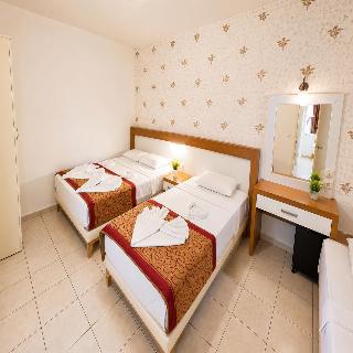 Kleopatra Aytur Apart fotoÄŸrafÄ±