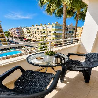 Kleopatra Aytur Apart fotoÄŸrafÄ±