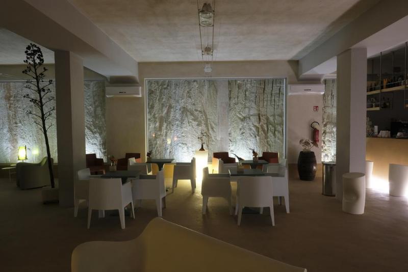 Cave Bianche Hotel - Genel