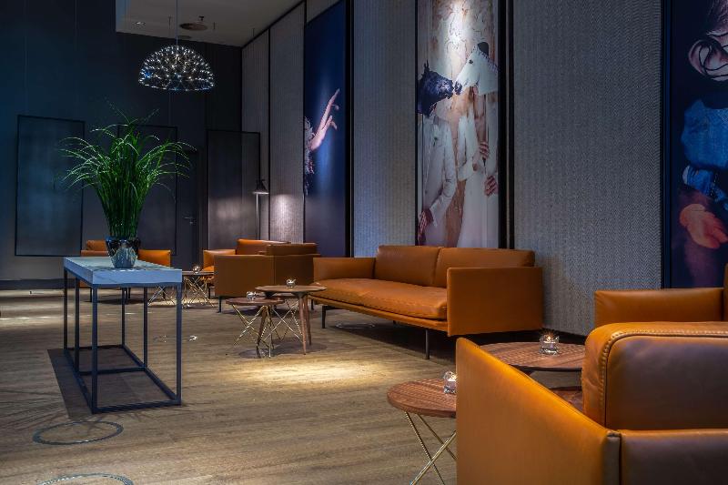 Radisson Blu Hotel Frankfurt - Lobi