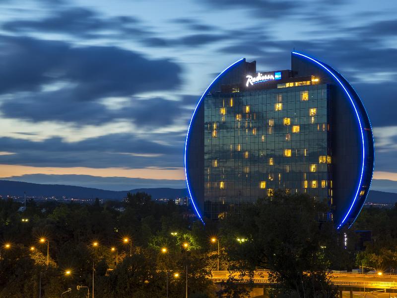 Radisson Blu Hotel Frankfurt - Genel