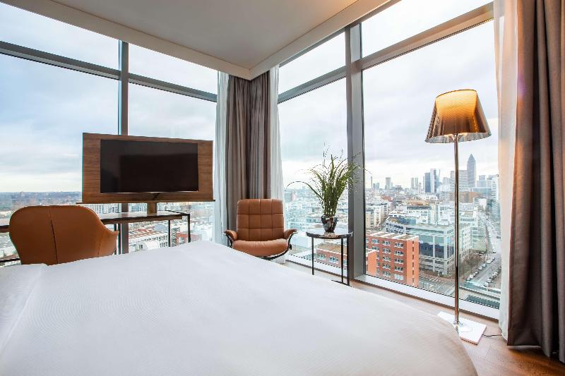 Radisson Blu Hotel Frankfurt - Oda