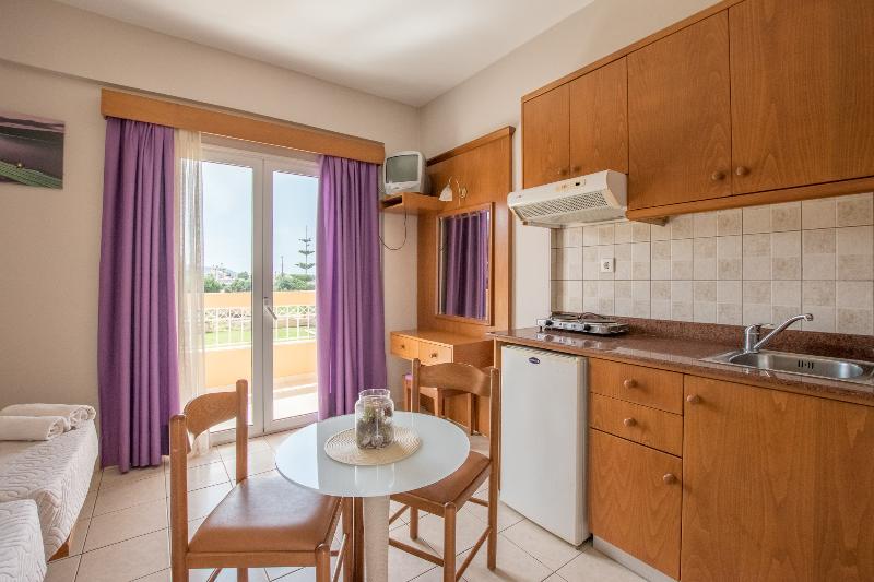 Danelis Apartments - Oda