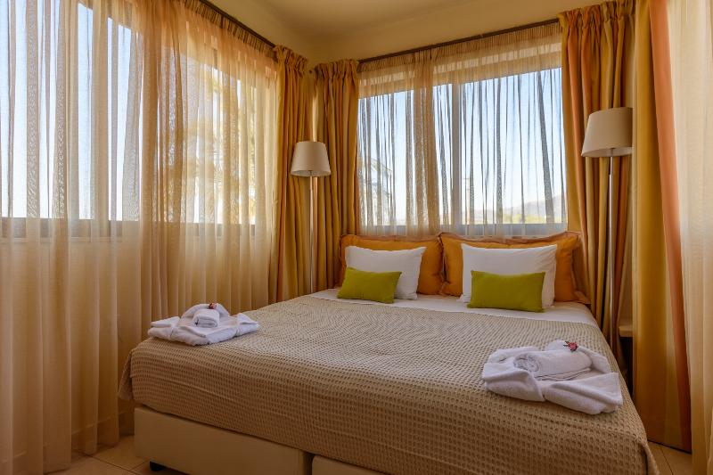 Danelis Apartments - Oda