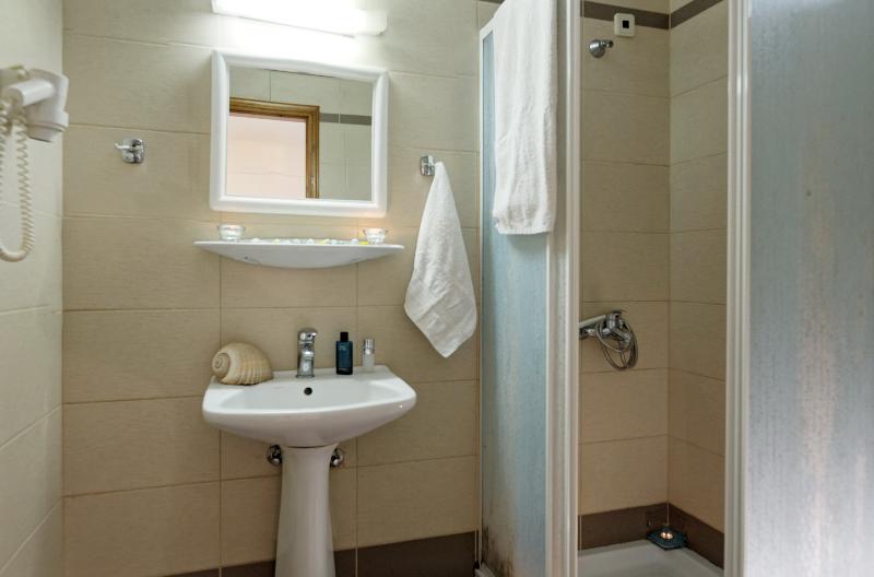 Danelis Apartments - Oda