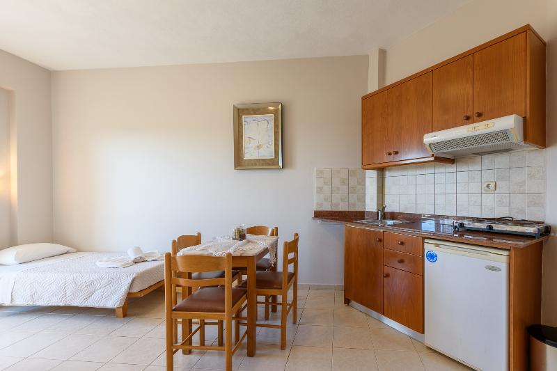 Danelis Apartments - Oda