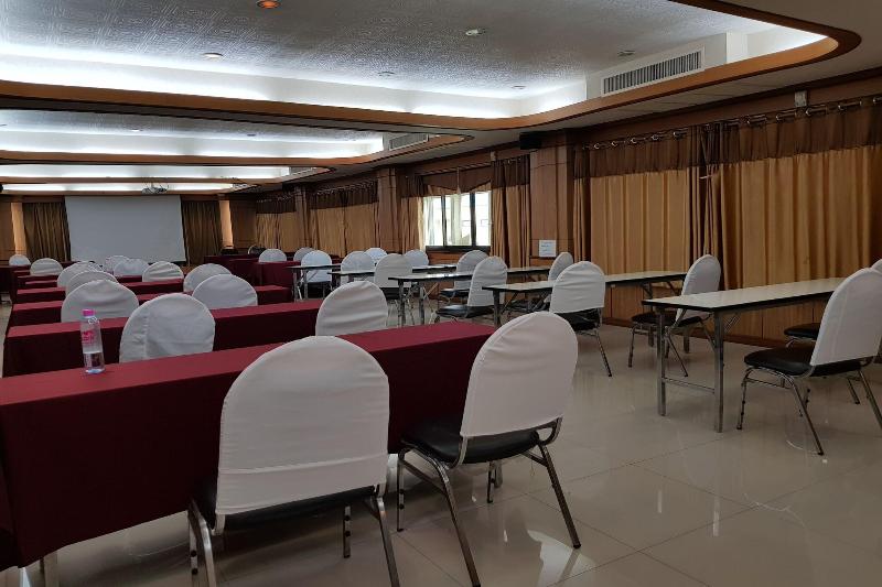 Poonsook Phitsanulok Hotel SHA Plus+ by ZUZU - Toplantı