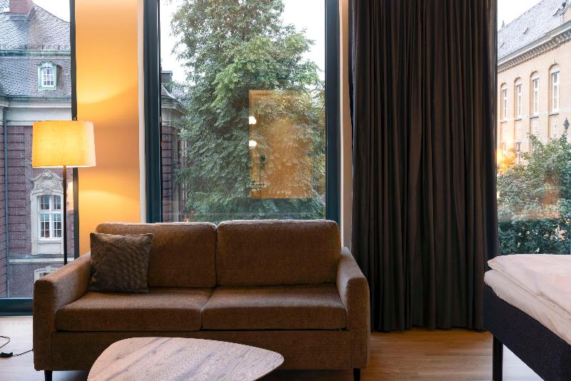 Scandic Hamburg Emporio - Oda