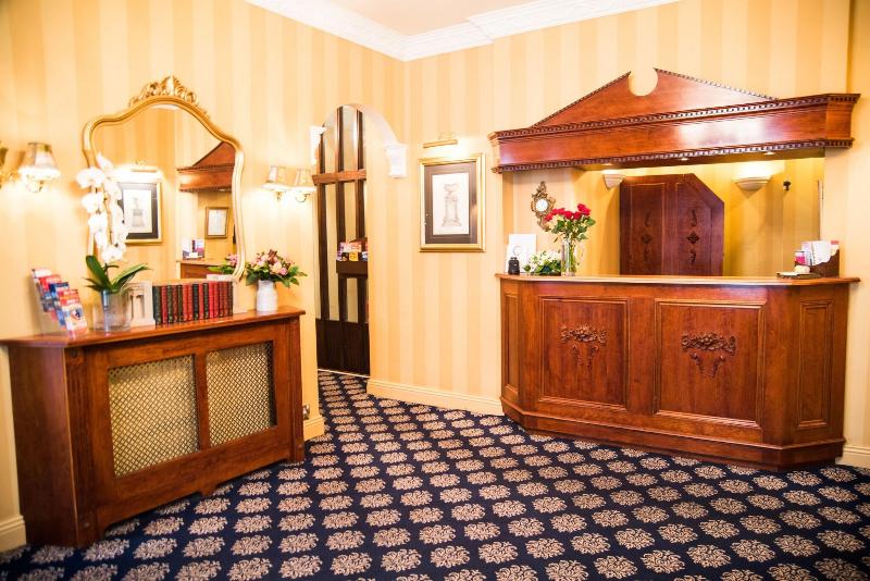 London Lodge Hotel - Lobi