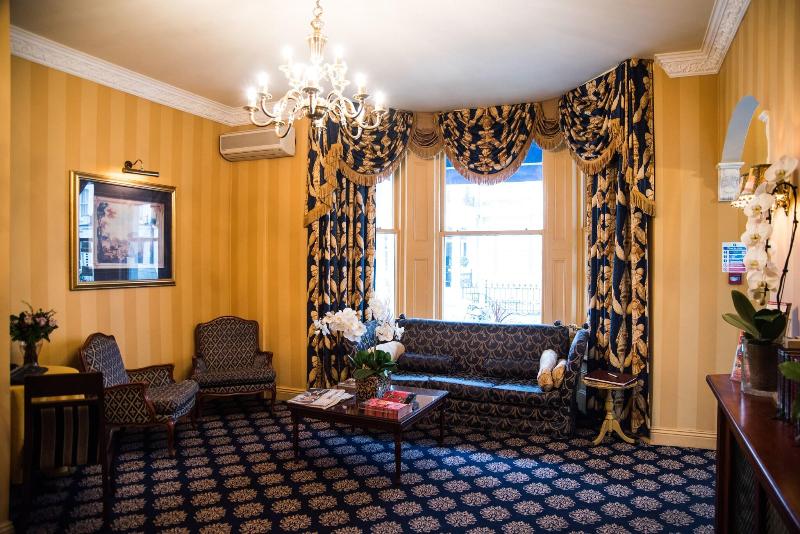London Lodge Hotel - Lobi