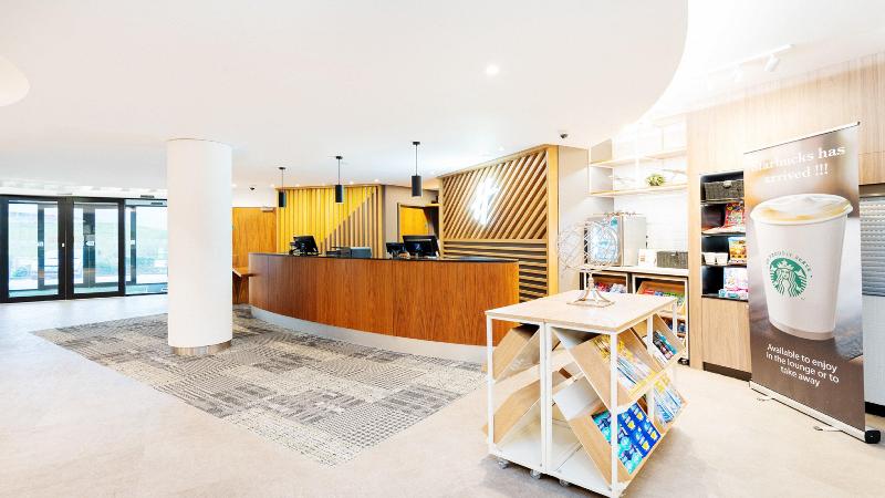Holiday Inn London-Luton Airport - Lobi