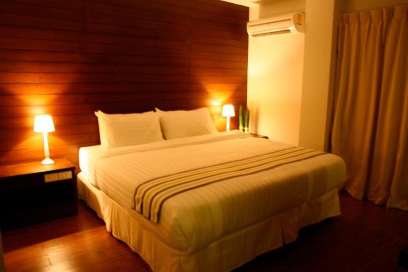 The Phoenix Hotel Bangkok - Oda