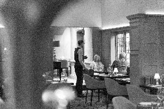 The Crown Manor House fotoÄŸrafÄ±
