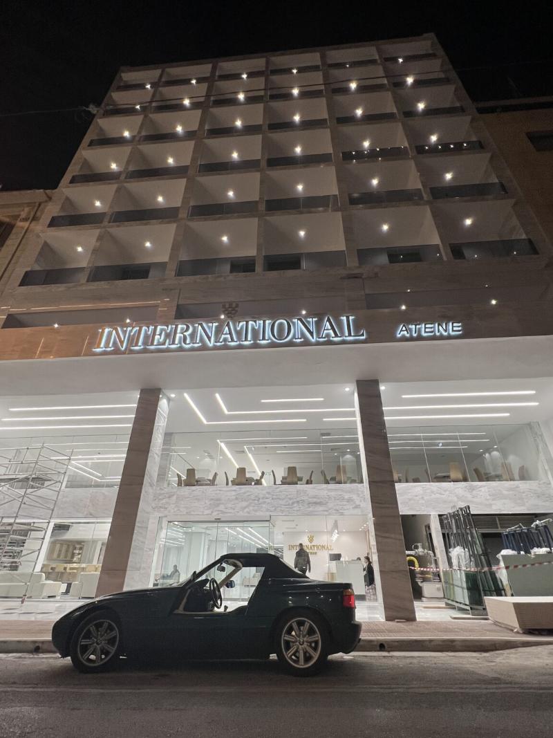 International Atene - Genel