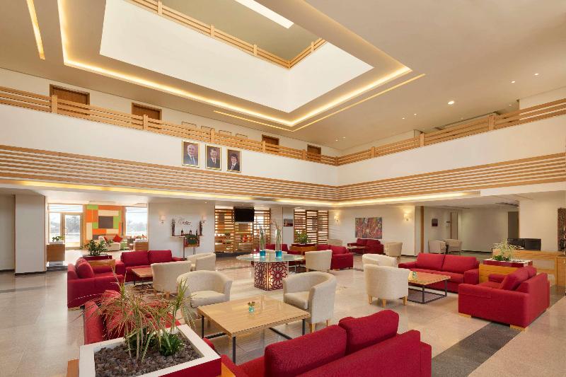 Ramada Resort Dead Sea - Lobi