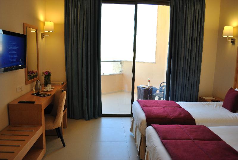 Ramada Resort Dead Sea - Oda