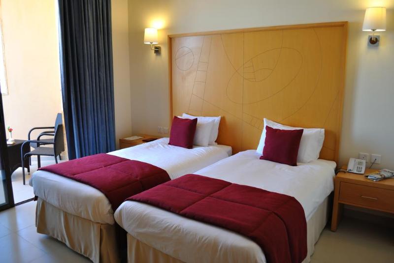 Ramada Resort Dead Sea - Oda