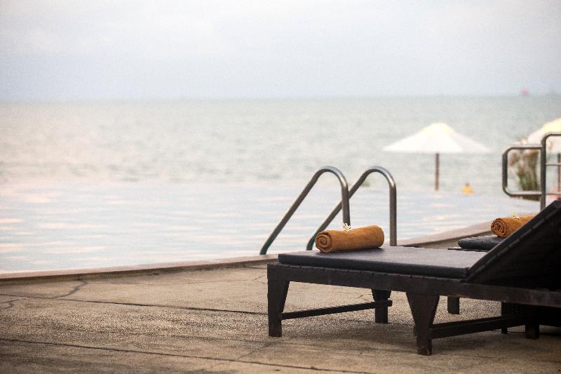 Samui Buri Beach Resort - Havuz