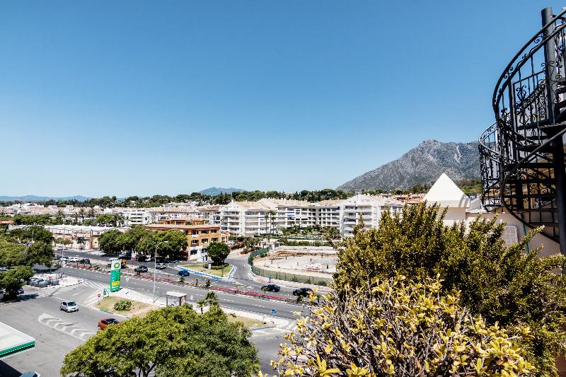 Guadalpin Suites - Oda