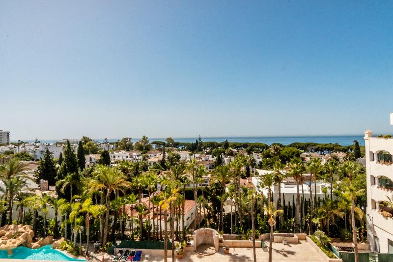 Guadalpin Suites - Oda