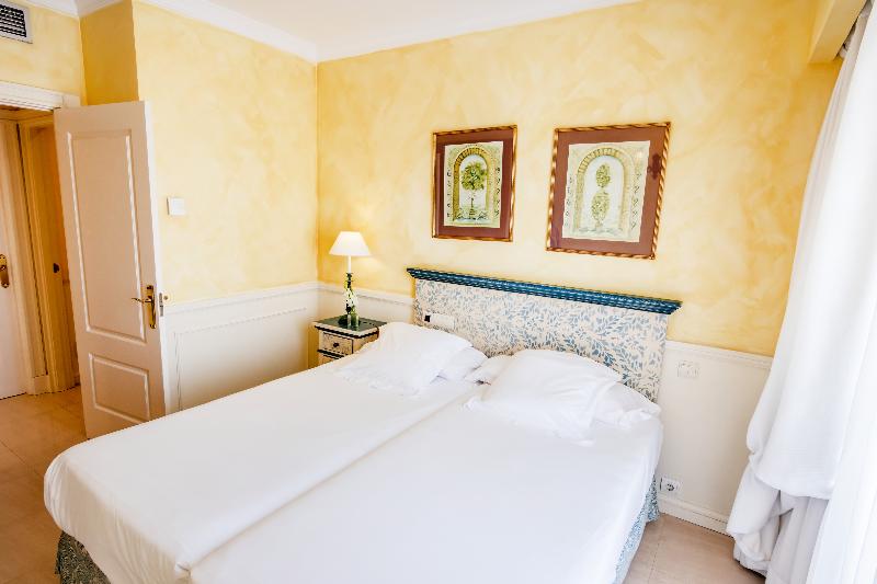 Guadalpin Suites - Oda