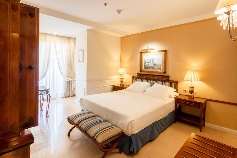 Guadalpin Suites - Oda