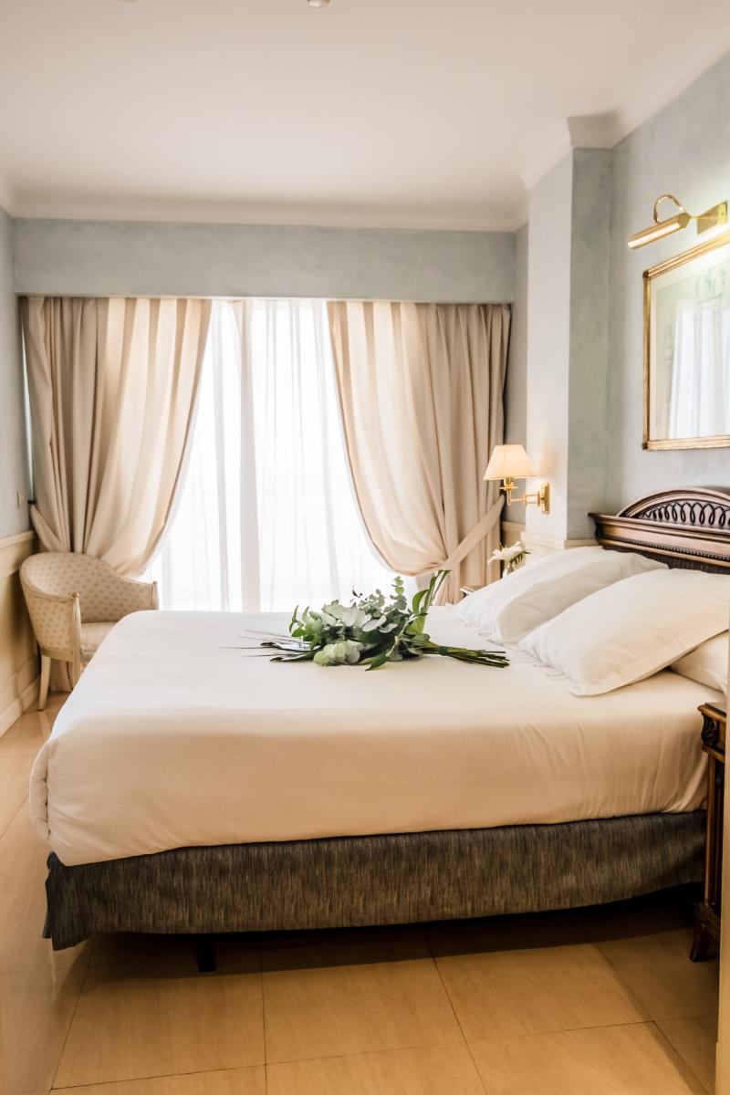Guadalpin Suites - Oda