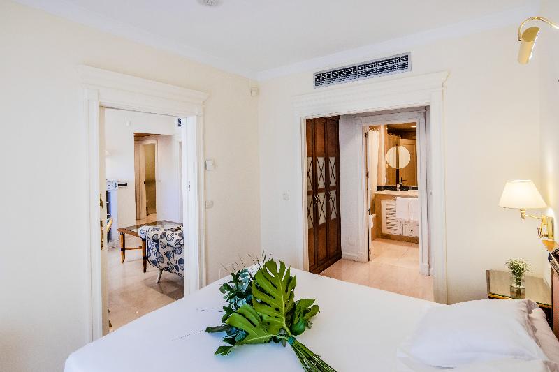 Guadalpin Suites - Oda