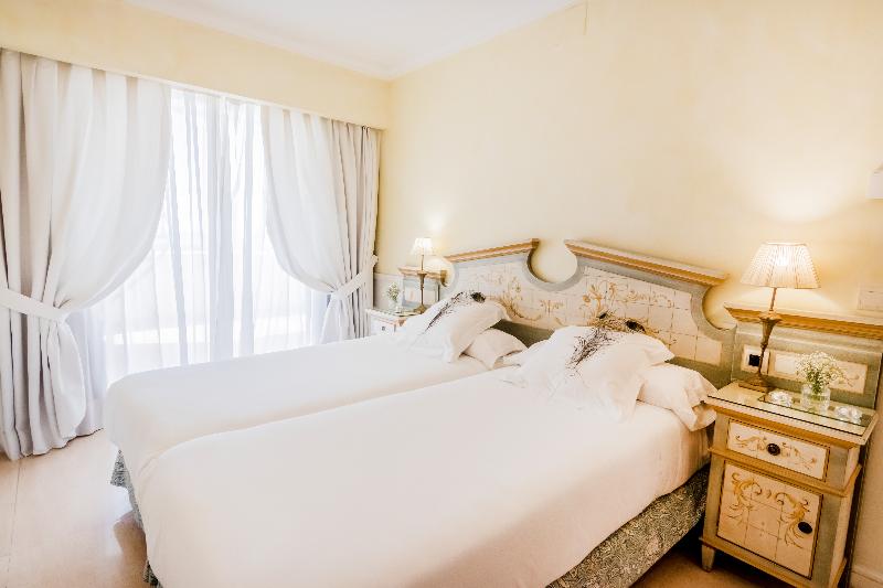 Guadalpin Suites - Oda