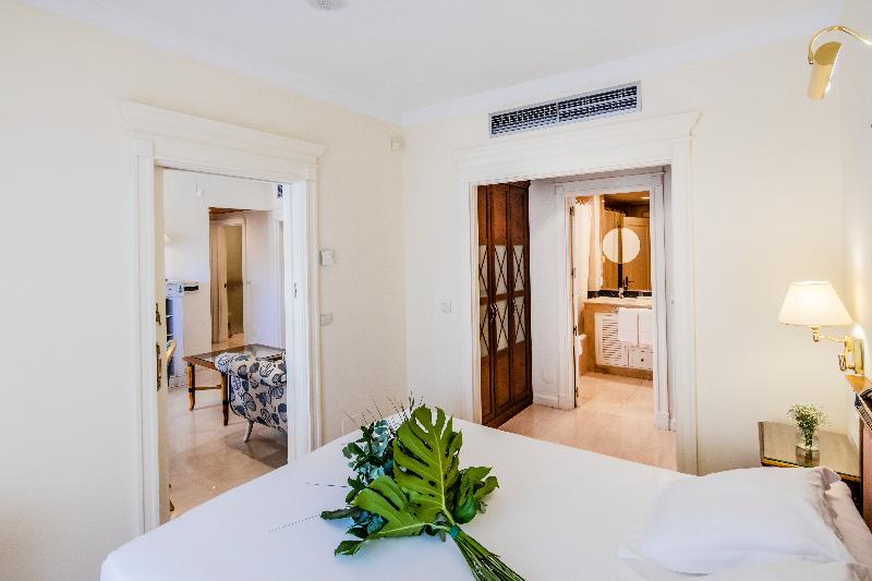 Guadalpin Suites - Oda