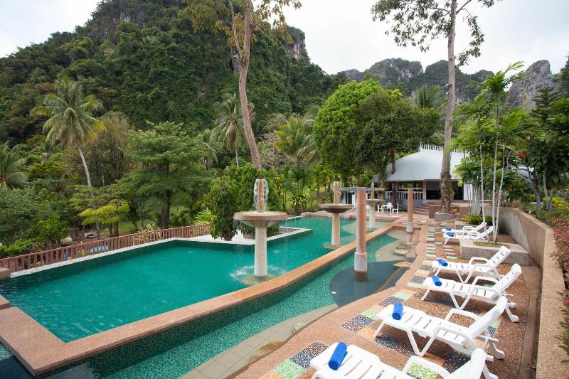 Arawan Krabi Beach Resort - Havuz