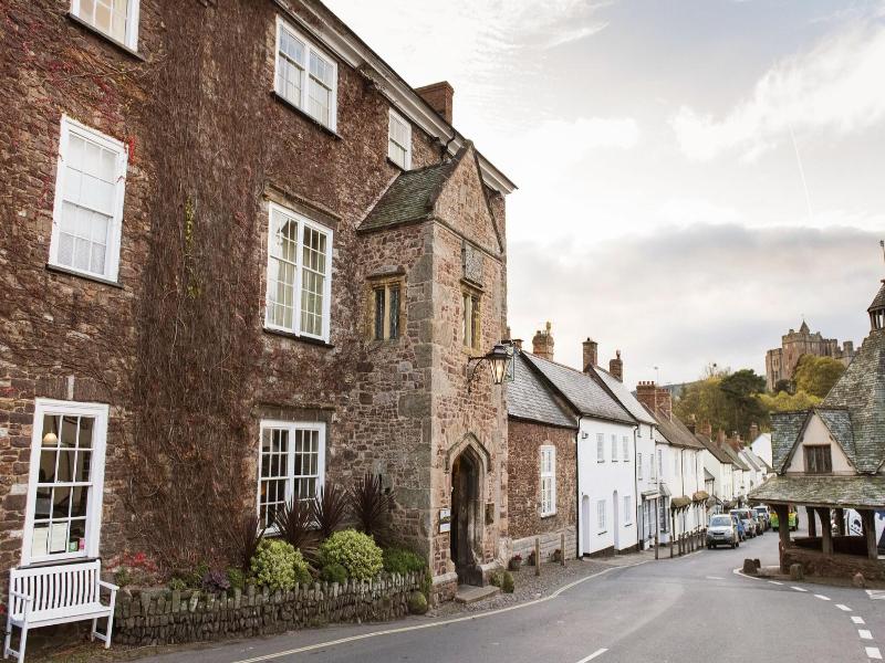 The Luttrell Arms Hotel - Genel