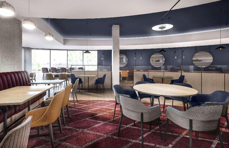 Hyatt Place London Heathrow Airport - Lobi