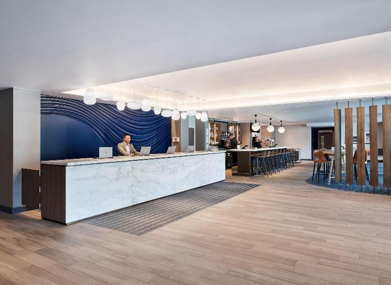 Hyatt Place London Heathrow Airport - Lobi