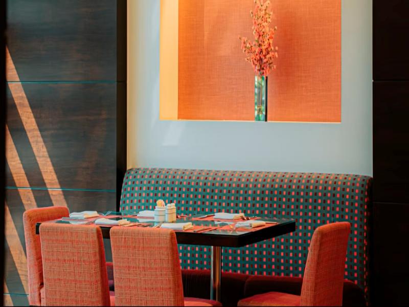 Central Hotel Doha by IHG - Restoran