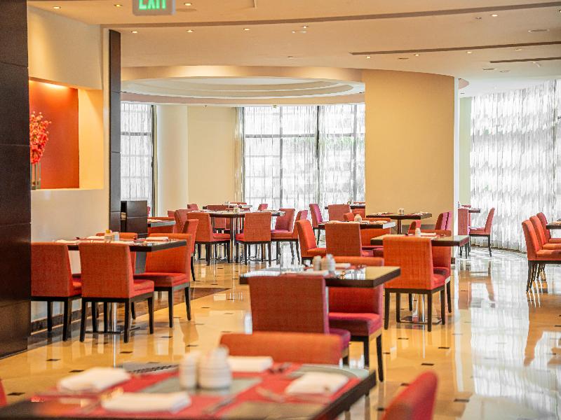 Central Hotel Doha by IHG - Restoran
