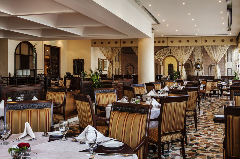 Corniche Hotel Sharjah - Restoran