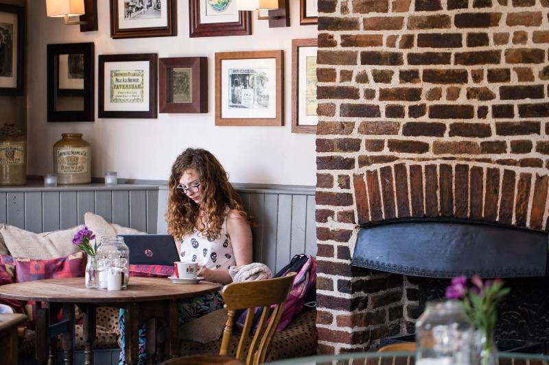 Millers Arms - Bar