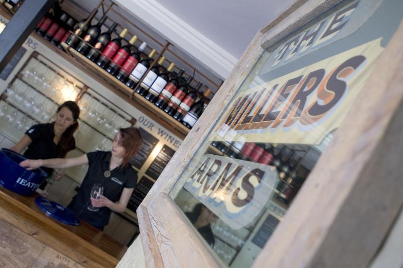 Millers Arms - Bar