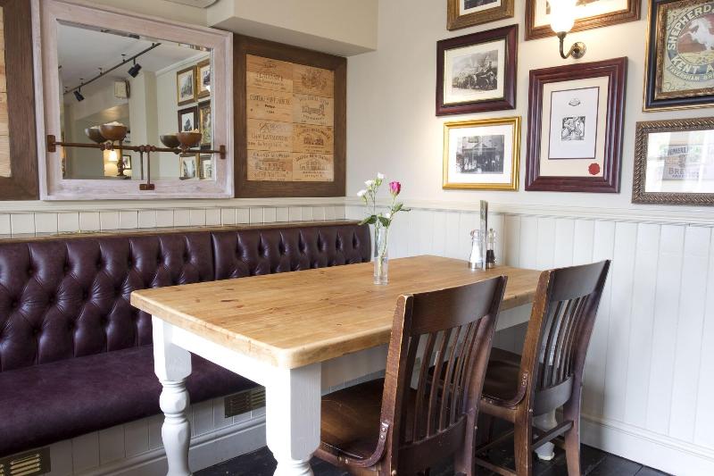 Millers Arms - Genel