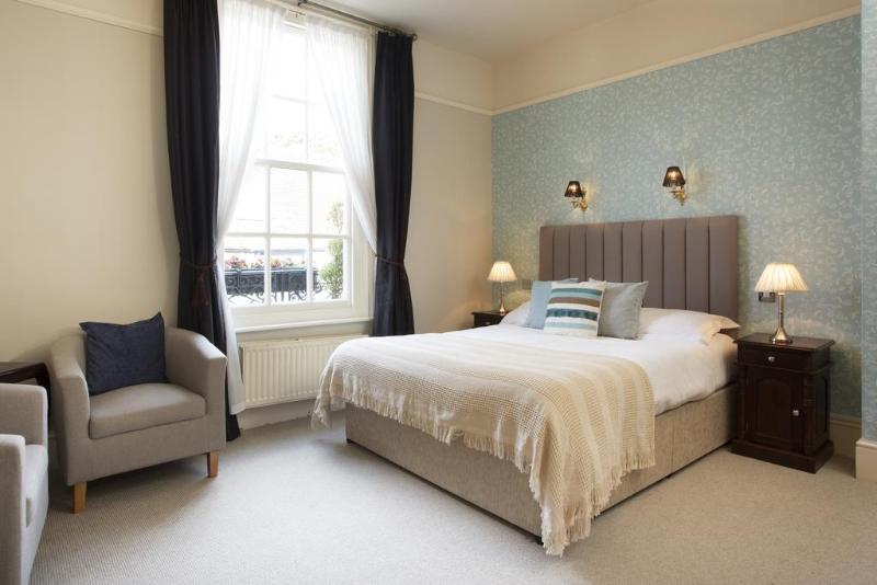 The George Hotel - Genel
