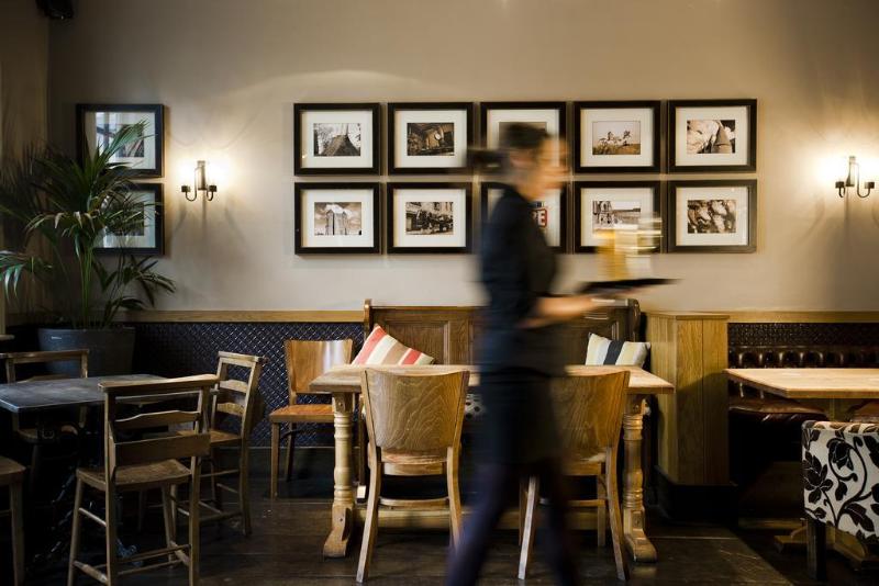 The George Hotel - Genel